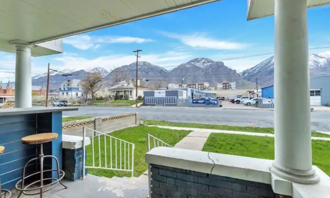 Franklin House | Family-Friendly Escape at Downtown Provo Retreat