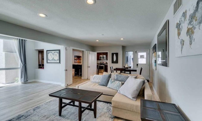 Rancho Oakey House | Downtown Vegas Oasis: Family-Friendly with Breakfast Included