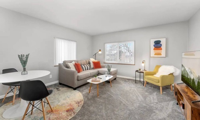 Wyandotte Apartment | Downtown Wyandotte: Cozy Retreat with Pet-Friendly Options