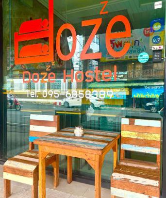 Chang Phueak Hostel | Budget-Friendly Doze Hostel with On-Site Restaurant