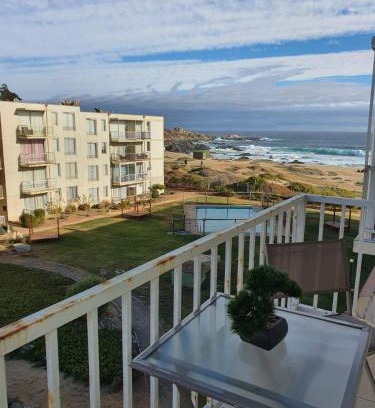 Las Cruces Apartment | Oceanfront Bliss at Dpto Bordemar 2 - Rated 8.7/10!