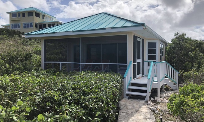 Conch Bar Cottage | Intimate Dragon View Cottage at Dragon Cay Resort, Mudjin Harbour