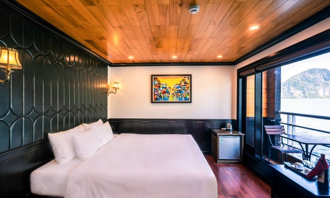 Ha Long Boat Rental | All-Inclusive Dragonbay Cruise with Oceanfront Amenities