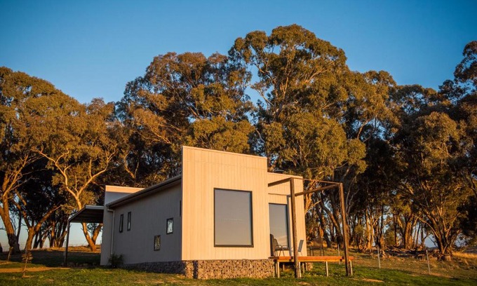Borenore House | Experience Dragonfly Cottages: 5-Star Stay with Breakfast