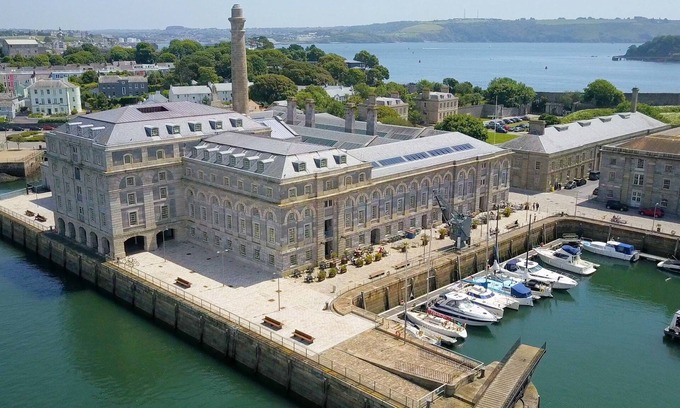 Plymouth Hotel | Experience Drakes Wharf: 4-Star Comfort at Royal William Yard