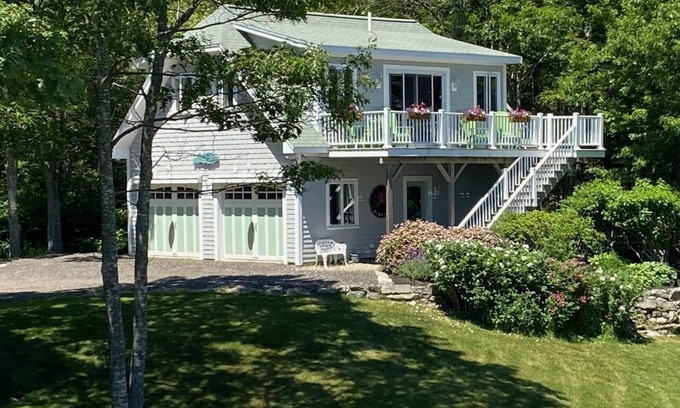 New Harbor Cottage | Oceanfront Retreat with Breakfast & Family-Friendly Amenities