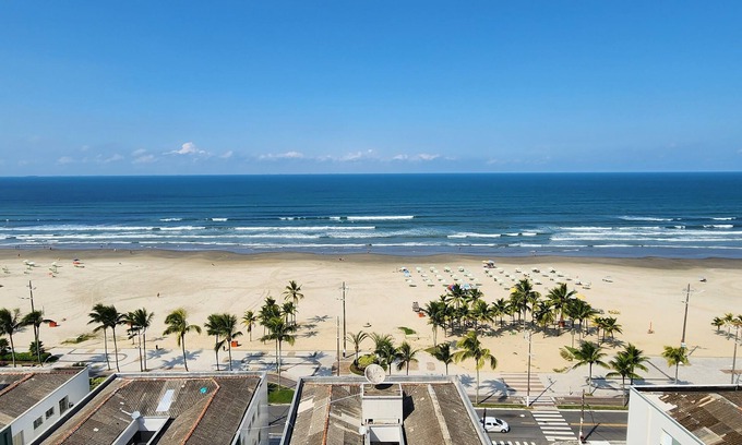 Tupi Apartment | Oceanfront Retreat with Pool & Spa - Perfect for Groups