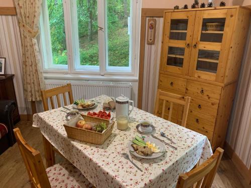 Marianske Lazne Apartment | Cozy Apartment for a Memorable Family Holiday Escape