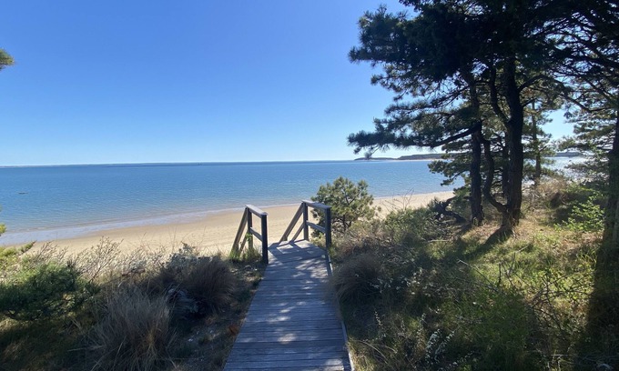 Wellfleet House | Idyllic Beach House Retreat on Mayo Beach, Wellfleet