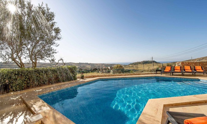Ta' Għammar Villa | Unforgettable Stay at Dream by Hamlet Holiday Home