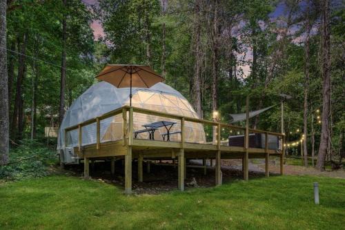 Luray House | Dream Dome - Romantic Getaway Near National Park, Pet Friendly