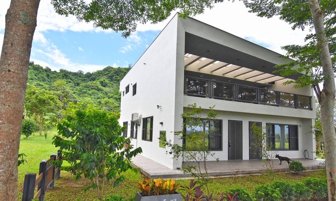 Luye Bed & Breakfast | Dream Field