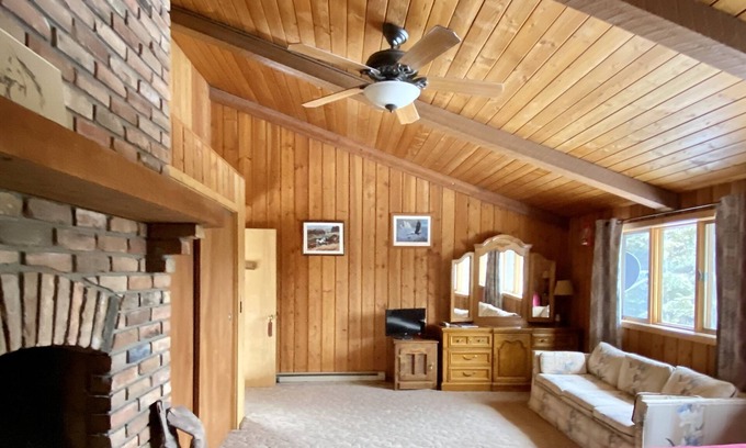 Marion Cabin | Charming Dream Haven Guest Ranch: Family-Friendly Retreat