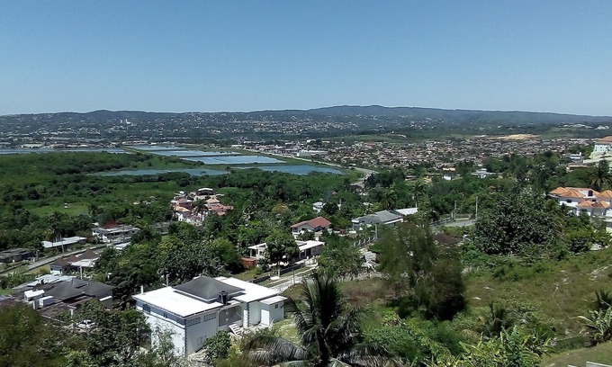 Montego Bay Hotel | Inviting Retreat with Scenic Views of Montego Bay