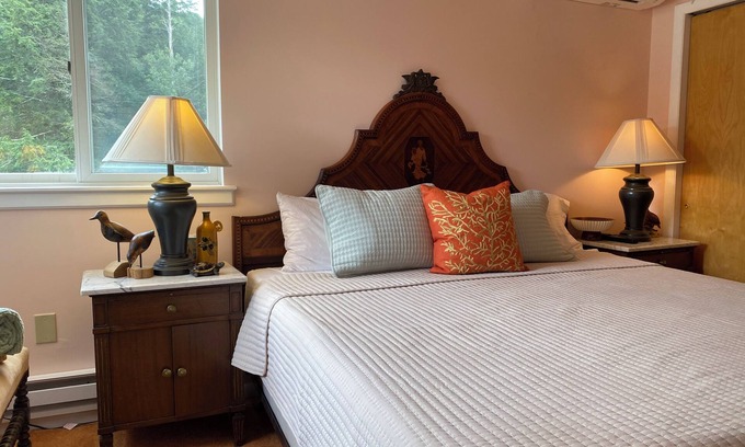 Woodridge House | Dream house by a Pond, 3-bed home in Woodridge NY w/WiFi, AC, embraced by trees