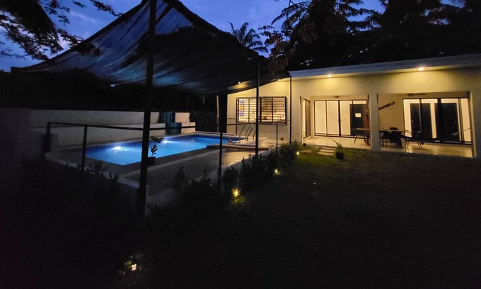 Parrita Villa | Dream house for dream vacation! 5 minutes to playa Bandera ⛱️