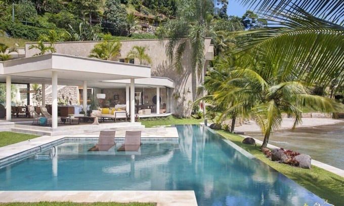 Centro Villa | Beachfront Retreat in Angra dos Reis with Spa & Pool