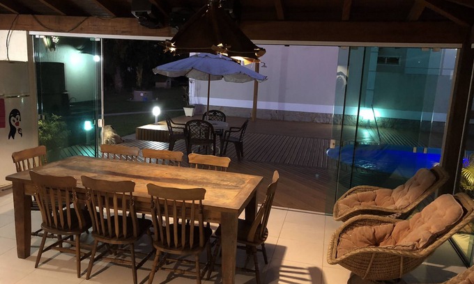 Garopaba House | Idyllic Retreat with Pool and Beach Access - 10/10 Rated