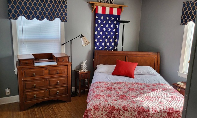 Rockcreek Lexington Road Apartment | Ideal Louisville Getaway: Minutes from All Attractions