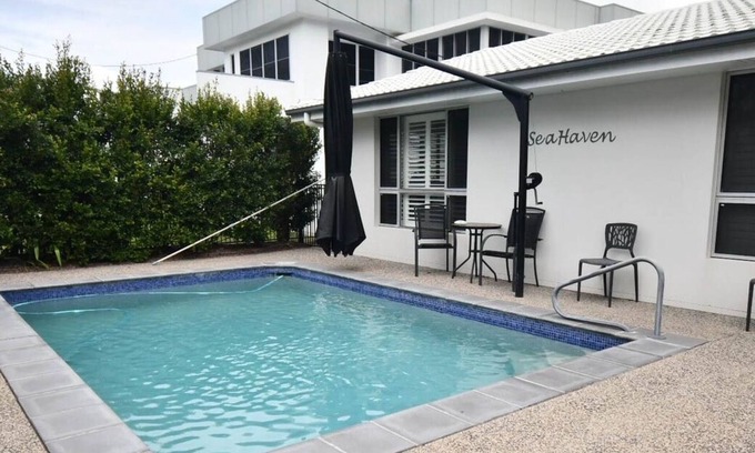 Woodgate House | Dream location with the comforts of your own pool, a perfect family getaway!