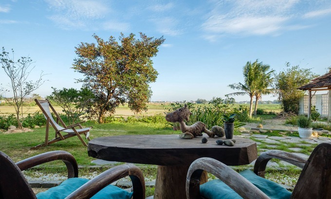 Hoi An City Centre Villa | Enchanting Mansion in Lush Rice Fields with Private Pool