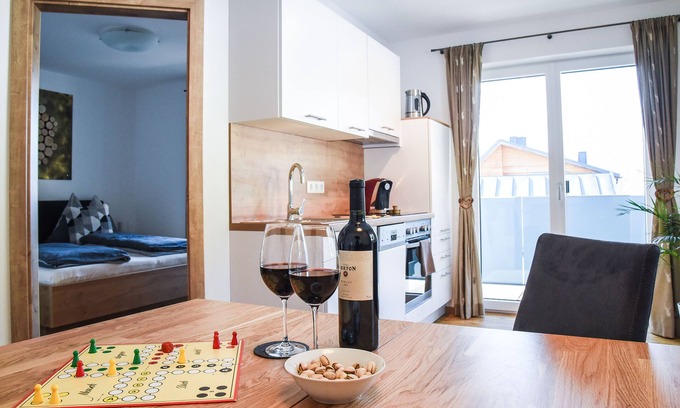 Laubichl Apartment | Ideal Dream Vacation Home with Pool & Breakfast Options