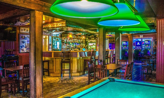 Downtown Hotel | Cozy Dreamcatcher Lodge: Family-Friendly with Breakfast