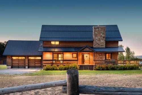 Driggs House | Relaxing DreamCatcher Ranch with Hot Tub & Teton Views