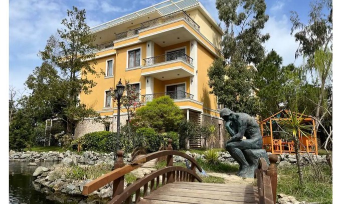 Chakvi Apartment | Relax in Dreamland Oasis: Family-Friendly Studio Retreat