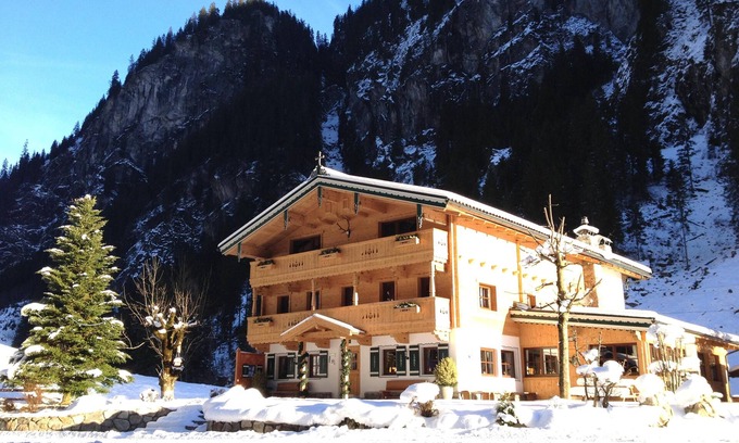 Mayrhofen House | Enchanting Alpine House in Mayrhofen Near the Lift