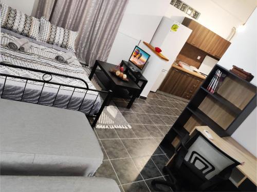 Karditsa Apartment | Exceptional Dreams 3: Highly Rated & Child-Friendly Stay
