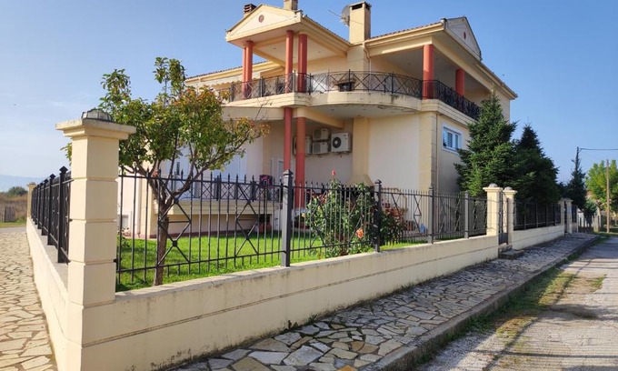 Karditsa Apartment | Dreams 5: Pet-Friendly Retreat with Exceptional Reviews