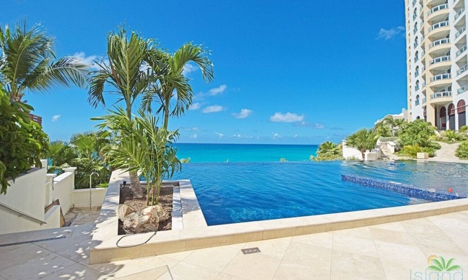 Maho Condo | Dreams Come True - 5 Bedrooms with Oceanfront Pool & Spa