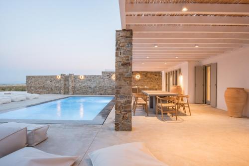 Antiparos Villa | Dreamy 5 BDR Antiparos pool villa