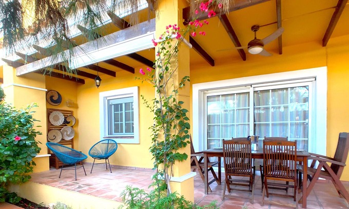 Cabo de Palos House | Dreamy ground floor facing the Cabo de Palos marina