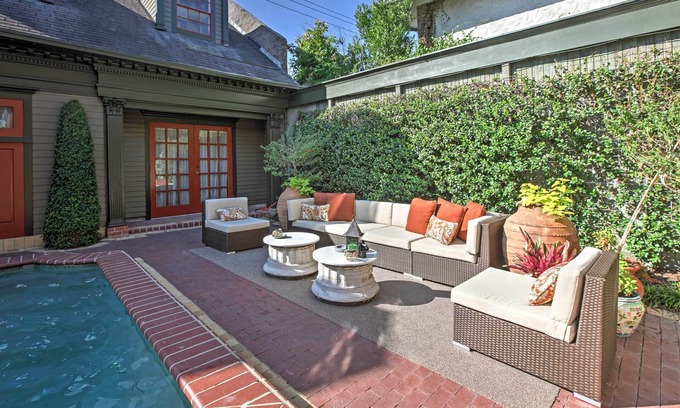Neartown Apartment | Enchanting Houston Boho Cottage with Private Pool Oasis