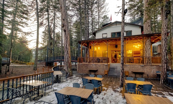 Tosya House | Dreamy Lake and Mountain View Hotel in Dipsiz Lake