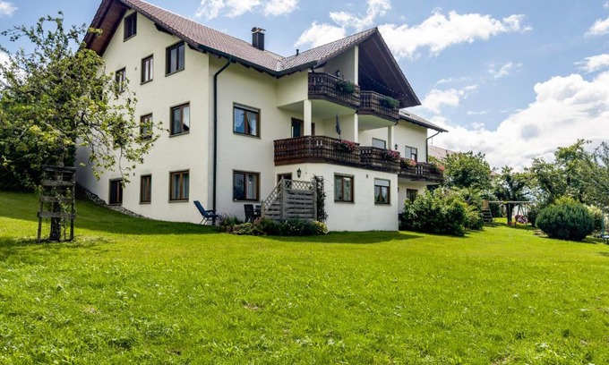 Ravensburg Apartment | Exceptional Drei-mädelhaus Ambs Wohnung 2 with Pool & Pets