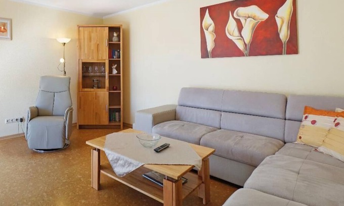 Wurding Apartment | Convenient Three-Room Apartment for 2-3 Guests