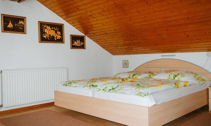 Notsch Apartment | Dreibettzimmer, Dusche, WC, Nichtraucher - Gästehaus Mikosch