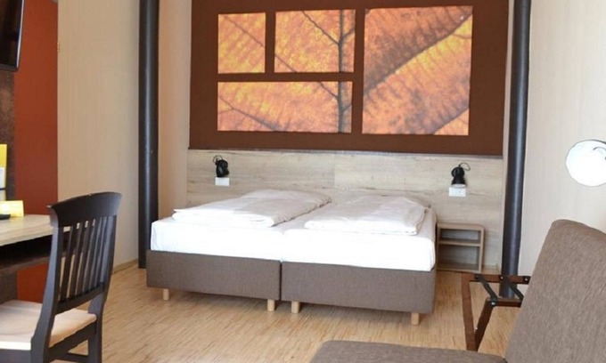 Fuerstenfeld House | Ideal Dreibettzimmer with Ocean View at JUFA Hotel Fürstenfeld