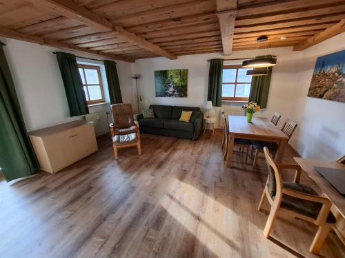 Hauzenberg Apartment | Relax at Dreiländereck with Sauna, Pool & Ocean Views