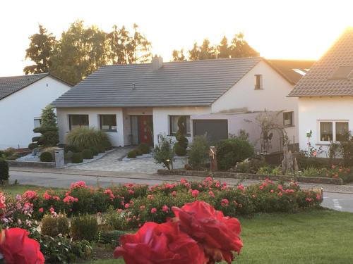 Perl Apartment | Family-Friendly Retreat at DreiländerOase - Guest Rated 9.8