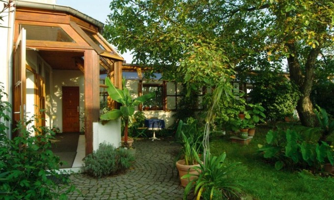 Kleinpestitz/Mockritz House | Inviting Dresdner Höhe: Family-Friendly Stay with Breakfast