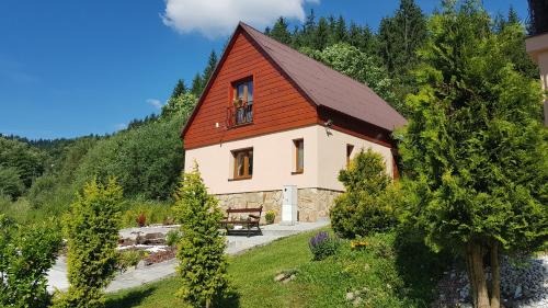 Korna House | Enjoy Family-Friendly Stays at Drevenica pod Horou