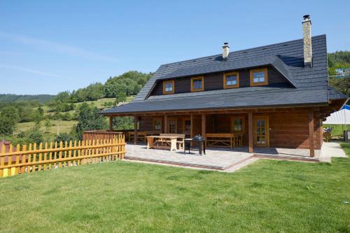 Terchova Ski Chalet | Top-Rated Drevenica u strýka Vinca - Perfect for Families