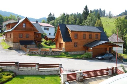 Osadka House | Guest Rated 10/10: Drevenice Osádka with Family-Friendly Amenities