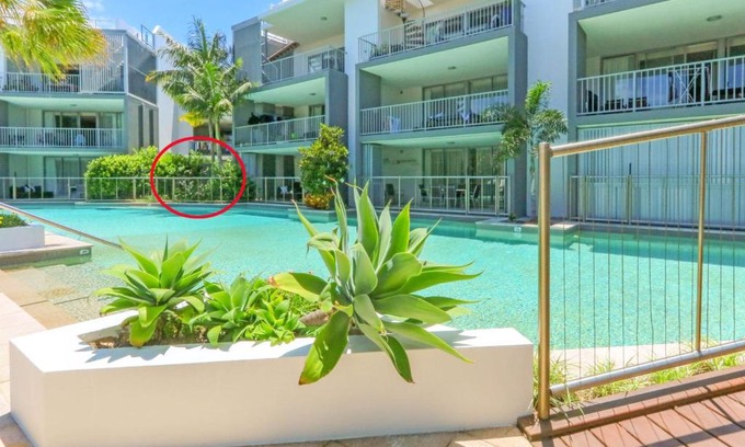 Casuarina Apartment | Deluxe Swim-Up One Bedroom at Drift North 5 with Ocean View