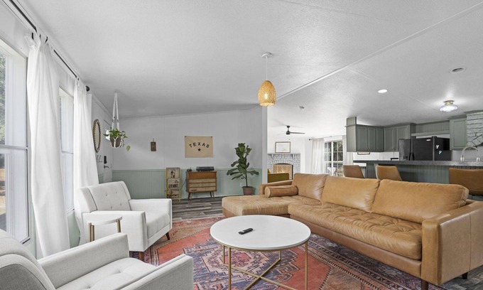 Driftwood House | Driftwood Home near Wineries, Breweries, and Wedding Venues!