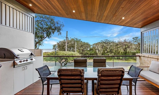 Quindalup House | Ocean View Escape at Driftwood Retreat - Rated 10/10